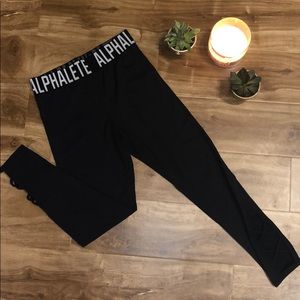 Alphalete Cross Leggings - Black
